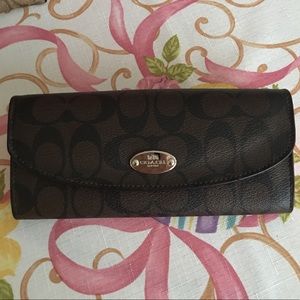 ⚠️NEGOTIABLE⚠️ COACH Monogram Wallet